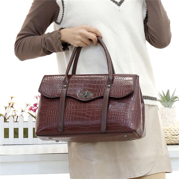 designer-women handbag 2020 new fashion crocodile pattern retro large-capacity crossbody messenger bag vintage pillow tote bag
designer-women handbag 2020 new fashion crocodile pattern retro large-capacity crossbody messenger bag vintage pillow tote bag