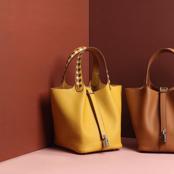 кожаные сумки лозоплетение емкость header уровень кожа ноутбука bucket bag satchel solid color
кожаные сумки лозоплетение емкость header уровень кожа ноутбука bucket bag satchel solid color