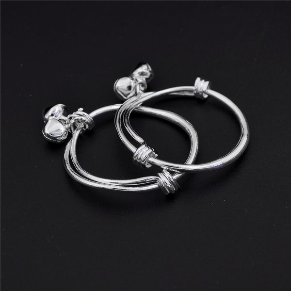 2pcs new baby kids bell bracelet newborn plated silver bracelet birthday party gift high quality, Black
2pcs new baby kids bell bracelet newborn plated silver bracelet birthday party gift high quality, Black