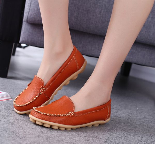 spring and summer mom shoes middle-aged flat heel shoes white female moccasin-gommino large size 4344, Black
spring and summer mom shoes middle-aged flat heel shoes white female moccasin-gommino large size 4344, Black