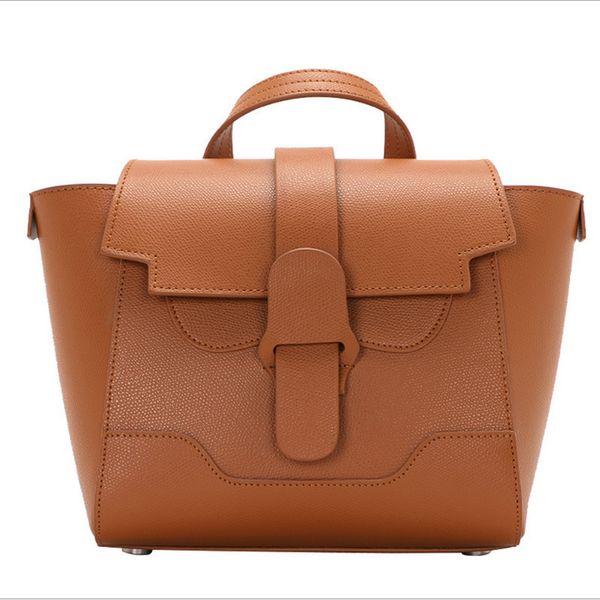 fashionable leather cowhide one shoulder handbag shoulder bags messenger bags for women bolsa feminina
fashionable leather cowhide one shoulder handbag shoulder bags messenger bags for women bolsa feminina
