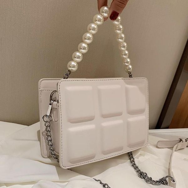 elegant female pearl tote bag 2020 new high-quality pu leather women's handbag chain shoulder messenger bag square
elegant female pearl tote bag 2020 new high-quality pu leather women's handbag chain shoulder messenger bag square