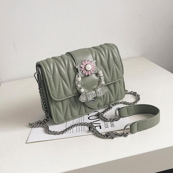 european fashion luxurious female 2019 new embroidery thread designer useful buckle diamond lock chain shoulder messenger bag
european fashion luxurious female 2019 new embroidery thread designer useful buckle diamond lock chain shoulder messenger bag