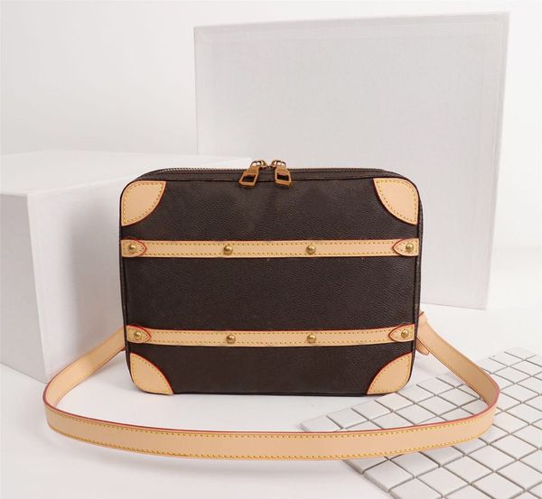 fashion men shoulder bag real leather outdoor men crossbody totes messenger bags ladies postman package
fashion men shoulder bag real leather outdoor men crossbody totes messenger bags ladies postman package
