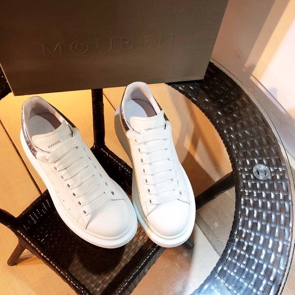 2020 new et couple casual sneakers couple fashion thick sneakers daily increase casual shoes luxury design
2020 new et couple casual sneakers couple fashion thick sneakers daily increase casual shoes luxury design
