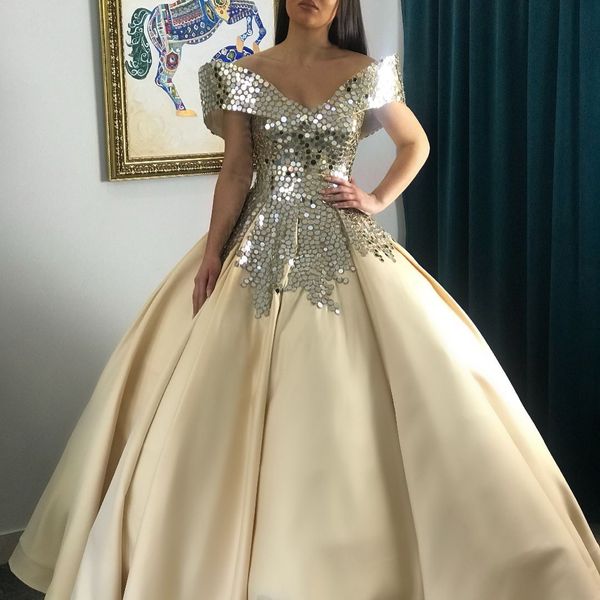 champagne evening dresses silver sequins off the shoulder a line prom dress floor length custom made plus size robes de soirée, Black;red
champagne evening dresses silver sequins off the shoulder a line prom dress floor length custom made plus size robes de soirée, Black;red