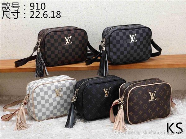 19ss новая повседневная сумка женская сумка на ремне PU женская сумка дизайнеров бренда сумки Hobo Messenger сумка
19ss новая повседневная сумка женская сумка на ремне PU женская сумка дизайнеров бренда сумки Hobo Messenger сумка