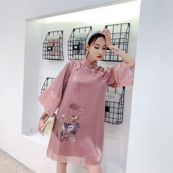 pink improved cheongsam girl's daily casual young sweet fashion unique loose version of the vintage style ancient costume, Black;gray
pink improved cheongsam girl's daily casual young sweet fashion unique loose version of the vintage style ancient costume, Black;gray
