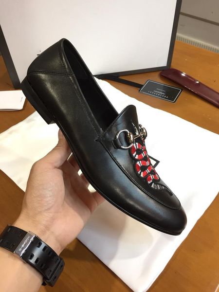 printed snake and wolf cowhide leather dress shoes for men office & career party wedding shoes for man size 38-46 with box, Black
printed snake and wolf cowhide leather dress shoes for men office & career party wedding shoes for man size 38-46 with box, Black