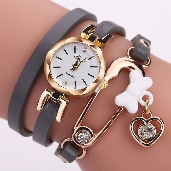 ladies watch fine leather band winding analog quartz movement wrist watch quartz movement wrist clock relogio feminin %7, Slivery;brown
ladies watch fine leather band winding analog quartz movement wrist watch quartz movement wrist clock relogio feminin %7, Slivery;brown