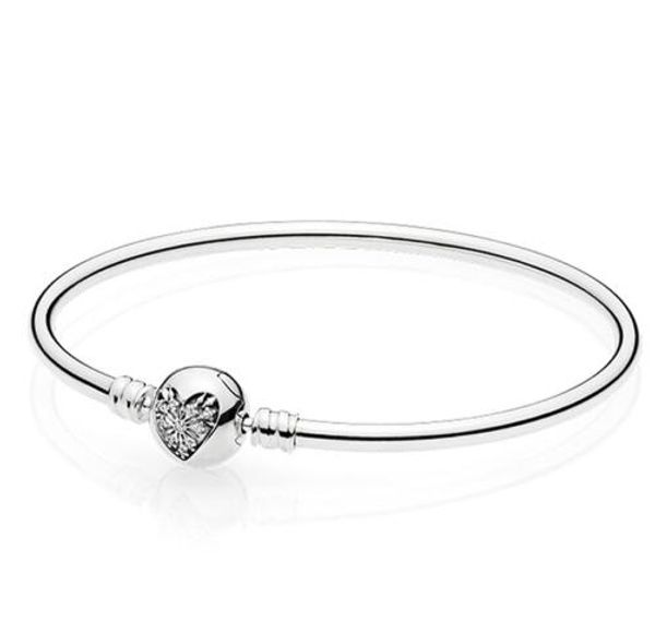 original 925 sterling silver pave icy pattern heart of winter clasp chain basic bracelet fit women bead charm fashion jewelry, Golden;silver
original 925 sterling silver pave icy pattern heart of winter clasp chain basic bracelet fit women bead charm fashion jewelry, Golden;silver