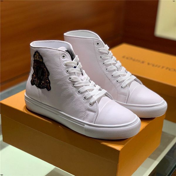 21fw мужчины обувь лакированная кожа синий кристалл luxury high top мужская обувь плоский узелок черные кроссовки мужские тапки повседневная, Black
21fw мужчины обувь лакированная кожа синий кристалл luxury high top мужская обувь плоский узелок черные кроссовки мужские тапки повседневная, Black
