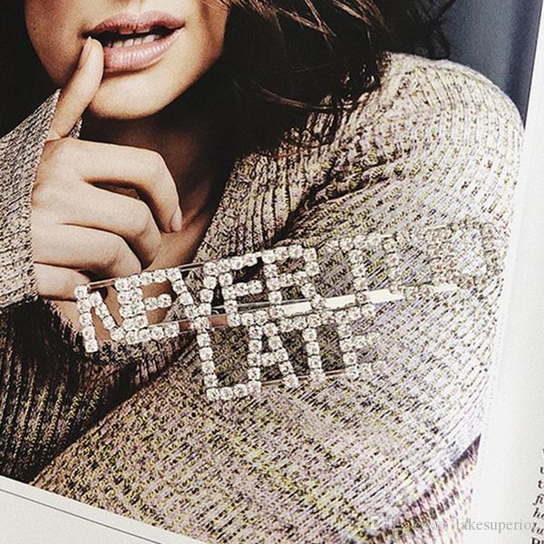 роскошная брошь для женщины женщины конструктора тавра костюма отворотом pin rhinestone письма never поздно известные популярные ювелирные и, Gray
роскошная брошь для женщины женщины конструктора тавра костюма отворотом pin rhinestone письма never поздно известные популярные ювелирные и, Gray