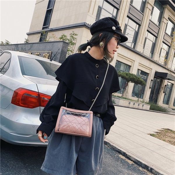 2020 new women's shoulder bag fashion transparent backpack letter diamond lattice female bag oblique thin chain small square
2020 new women's shoulder bag fashion transparent backpack letter diamond lattice female bag oblique thin chain small square