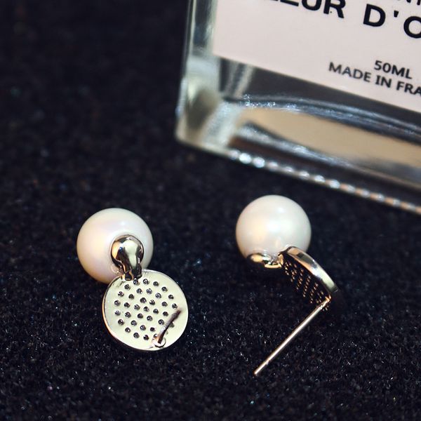 wholesale-fashion luxury designer cute beautiful crystal diamond rhinestone simple elegant circle pearl stud earrings for woman, Golden;silver
wholesale-fashion luxury designer cute beautiful crystal diamond rhinestone simple elegant circle pearl stud earrings for woman, Golden;silver