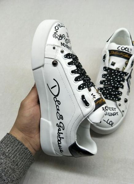 white women's leather shoes men's and women's casual shoes black gold red fashion comfortable flat shoes size 35-46 0411
white women's leather shoes men's and women's casual shoes black gold red fashion comfortable flat shoes size 35-46 0411