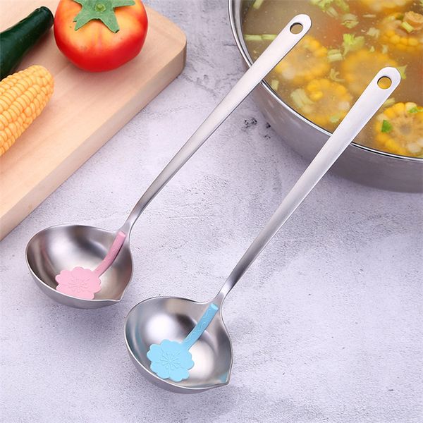 cook spoon stainless steel soup spoon long soup spoon ladle oil skimming kitchen tools new arrival 
cook spoon stainless steel soup spoon long soup spoon ladle oil skimming kitchen tools new arrival