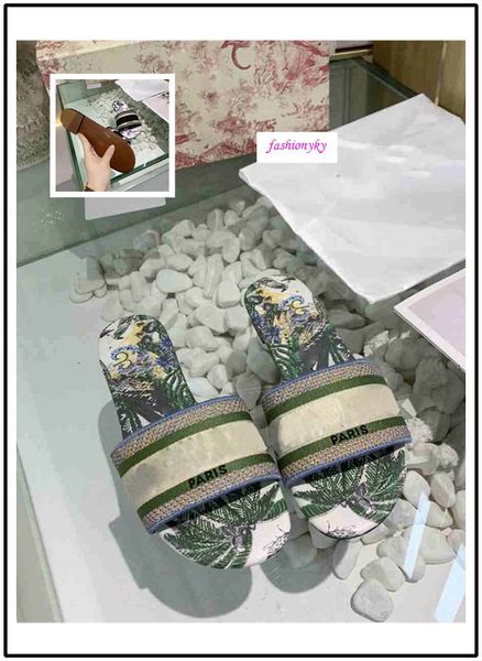 with boxnew dazzle flowers women designer slippers flat bottom embroidery sandal floral brocade slipper beach causal sandals, Black
with boxnew dazzle flowers women designer slippers flat bottom embroidery sandal floral brocade slipper beach causal sandals, Black