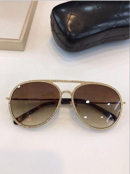 new fashion women sunglasses de 4618 men sunglasses simple and generous men sun glasses outdoor uv400 protection eyewear with case, White;black 
new fashion women sunglasses de 4618 men sunglasses simple and generous men sun glasses outdoor uv400 protection eyewear with case, White;black