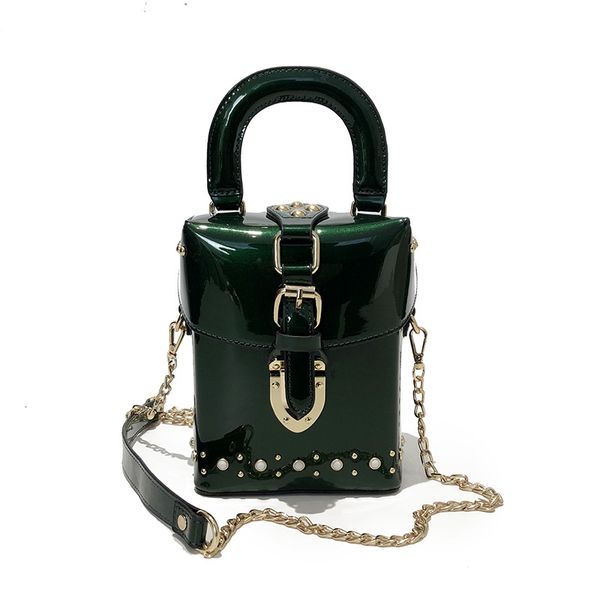 pearl bright side single handbag mobile phone bag fashion ins super fire europe station new slant chain small suqare bags
pearl bright side single handbag mobile phone bag fashion ins super fire europe station new slant chain small suqare bags