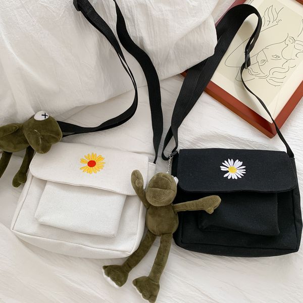 ins new product daisy canvas messenger bags fashion casual shopping crossbody bags multifunctional shoulder
ins new product daisy canvas messenger bags fashion casual shopping crossbody bags multifunctional shoulder