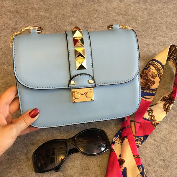 дизайнер сумки заклепки цепи crossbody сумки из натуральной кожи женщины сумки на ремне известный бренд сумка высокого качества
дизайнер сумки заклепки цепи crossbody сумки из натуральной кожи женщины сумки на ремне известный бренд сумка высокого качества