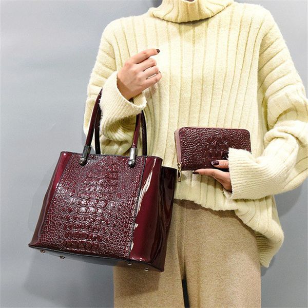 2020 new female bag fashion wild crocodile pattern handbag europe and america crossbody bucket bag shoulder bags
2020 new female bag fashion wild crocodile pattern handbag europe and america crossbody bucket bag shoulder bags