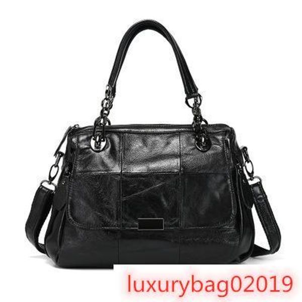 2019 european and american luxury women s bag new fashion stitching portable suede leather temperament female shoulder messenger bag
2019 european and american luxury women s bag new fashion stitching portable suede leather temperament female shoulder messenger bag