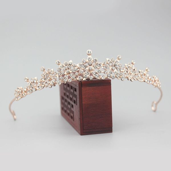 baroque rose gold/silver crystal sparkling bridal tiara crown women prom hair ornaments wedding bride hair jewelry accessories, White;golden
baroque rose gold/silver crystal sparkling bridal tiara crown women prom hair ornaments wedding bride hair jewelry accessories, White;golden