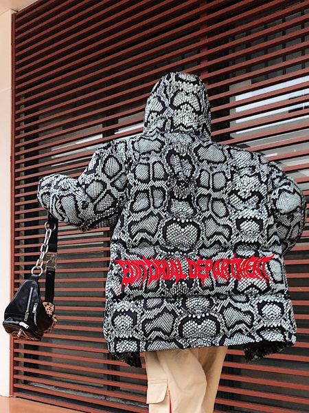 hip-hop tide brand anti cotton suit snake pattern character letter embroidery thickened quilt medium long parkas coat, Tan;black
hip-hop tide brand anti cotton suit snake pattern character letter embroidery thickened quilt medium long parkas coat, Tan;black
