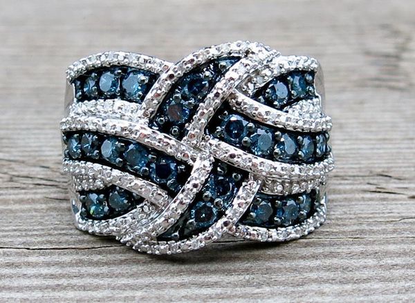 luxury vintage 100% 925 silver garnet gemstone rings fashion blue stone wedding ringto women power queen noble jewelry ring, Slivery;golden
luxury vintage 100% 925 silver garnet gemstone rings fashion blue stone wedding ringto women power queen noble jewelry ring, Slivery;golden