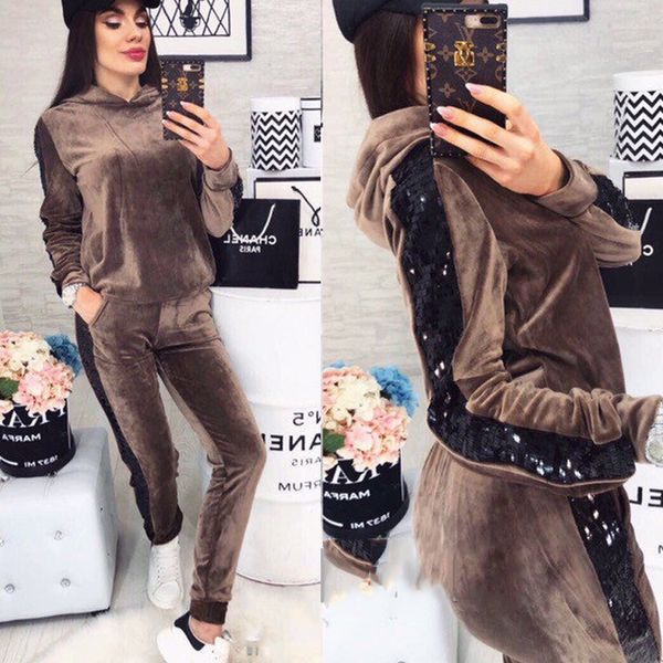 hight waist women sportwear patchwork flannel training set winter long sleeve loose running suit women tracksuit gym clothing, White;black
hight waist women sportwear patchwork flannel training set winter long sleeve loose running suit women tracksuit gym clothing, White;black