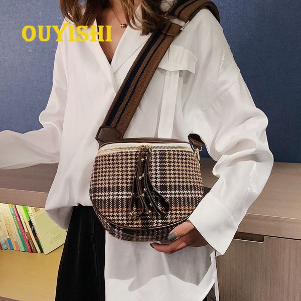 ouyishi wide strap style women bucket grid striped pattern single shoulder bags with two zippers fashion crossbody bags
ouyishi wide strap style women bucket grid striped pattern single shoulder bags with two zippers fashion crossbody bags