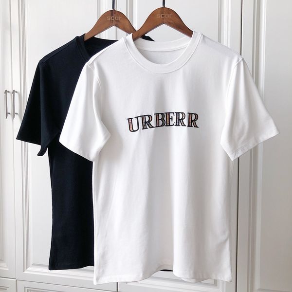 2019 Luxury England London Classic Plaid Letter Embroidery Tee High Quality Skateboard T-shirt Men Women Clothes Cotton Casual T Shirt
2019 Luxury England London Classic Plaid Letter Embroidery Tee High Quality Skateboard T-shirt Men Women Clothes Cotton Casual T Shirt