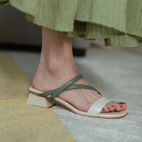 summer women slipper fashion women narrow band sandal korean med heel slides vacation flip flops shoes, Black
summer women slipper fashion women narrow band sandal korean med heel slides vacation flip flops shoes, Black