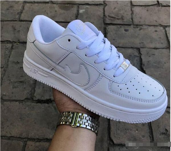 2019 classic force sneakers fashion men women low cut white black casual outdoor one 1 dunk shoes skateboarding sport shoes 36-44
2019 classic force sneakers fashion men women low cut white black casual outdoor one 1 dunk shoes skateboarding sport shoes 36-44