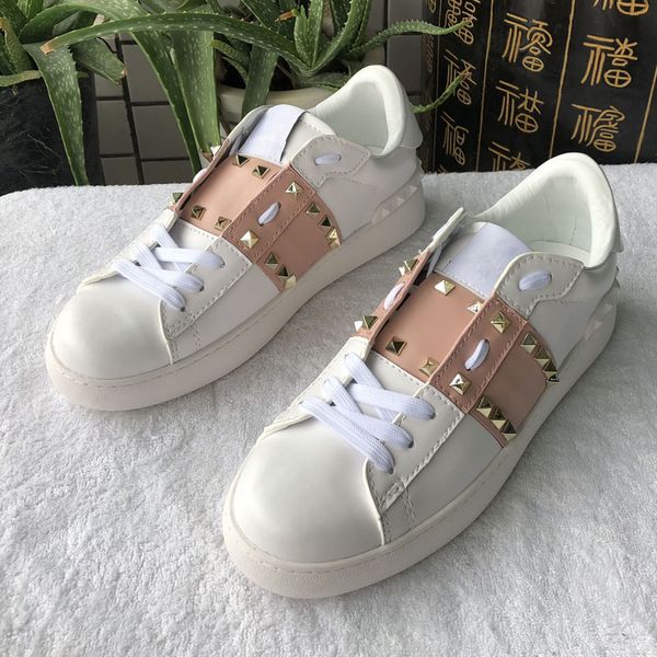 new leather shoes for women, color matching rivets adornment casual shoes, handmade flat heel lovers walking shoes fashion designer, Black
new leather shoes for women, color matching rivets adornment casual shoes, handmade flat heel lovers walking shoes fashion designer, Black