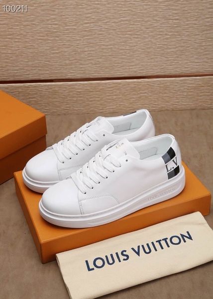 2020 men's casual sneakers spring and autumn first layer printed genuine leather luxurious thick-bottom wild basketball shoes
2020 men's casual sneakers spring and autumn first layer printed genuine leather luxurious thick-bottom wild basketball shoes