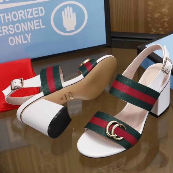 2019 woman slippers sandals designer shoes summer heels sandals fashion sandals with box size:35-39 kq1603, Black
2019 woman slippers sandals designer shoes summer heels sandals fashion sandals with box size:35-39 kq1603, Black