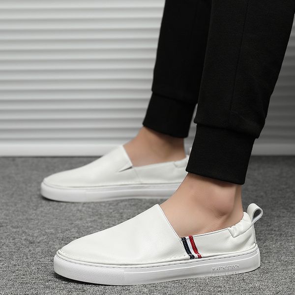 2020 fashion loafers men leather shoes flat casual young man street white shoes slip-on male loafers ka2466, Black
2020 fashion loafers men leather shoes flat casual young man street white shoes slip-on male loafers ka2466, Black