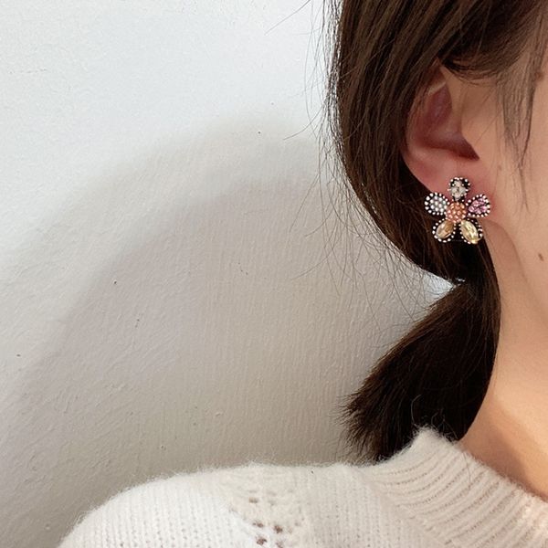 pearl beautiful party crystal girls zircon round graceful flower exquisite earrings butterfly 925 sterling silver, Golden;silver
pearl beautiful party crystal girls zircon round graceful flower exquisite earrings butterfly 925 sterling silver, Golden;silver