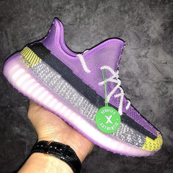2020 black static all reflective running shoes hospital blue antlia yecheil kanye west v2 run sneakers with box stock x trainers 36-46
2020 black static all reflective running shoes hospital blue antlia yecheil kanye west v2 run sneakers with box stock x trainers 36-46