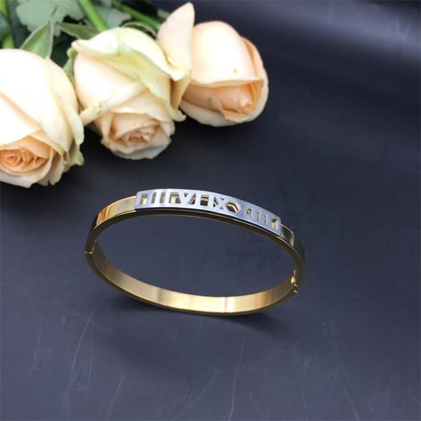bracelet titanium steel jewelry surface set roman digital buckle rose gold ladies fashion high-end simple and elegant delicate, Golden;silver
bracelet titanium steel jewelry surface set roman digital buckle rose gold ladies fashion high-end simple and elegant delicate, Golden;silver
