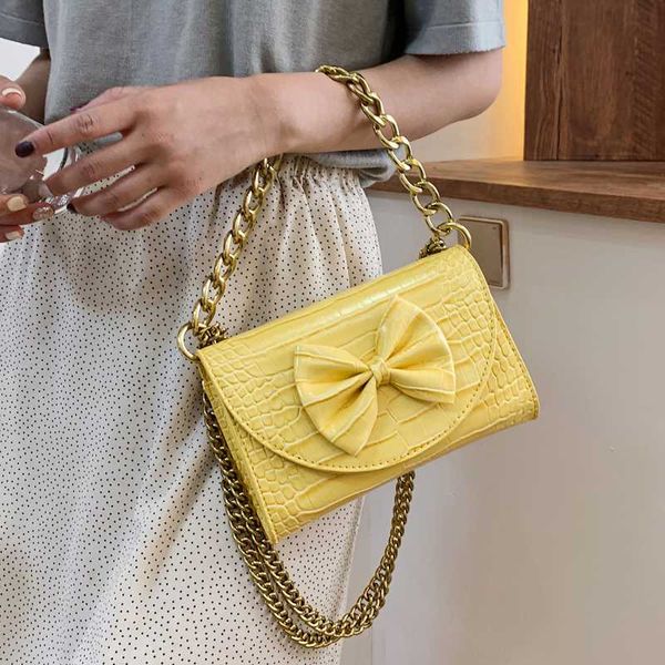 vintage western style bag 2020 summer new chic shoulder pu leather women's shoulder bag chain travel
vintage western style bag 2020 summer new chic shoulder pu leather women's shoulder bag chain travel