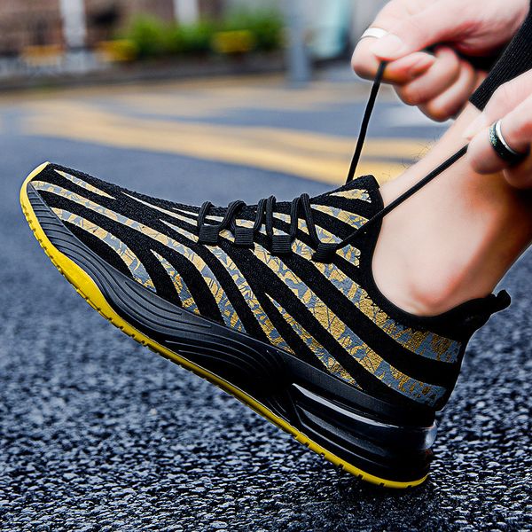 new blue black breathable runner sports sneakers men's leisure breathable mesh outdoor fitness running sport sneakers shoes
new blue black breathable runner sports sneakers men's leisure breathable mesh outdoor fitness running sport sneakers shoes
