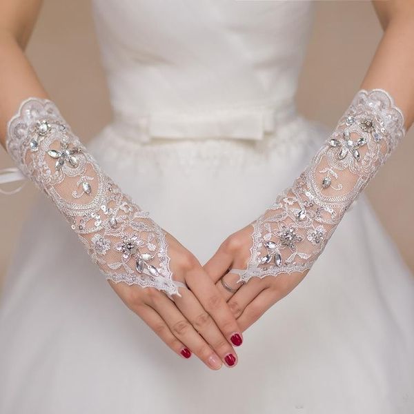 2019 short lace bride bridal gloves wedding gloves beaded crystals wedding accessories lace gloves for brides fingerless below elbow length, White
2019 short lace bride bridal gloves wedding gloves beaded crystals wedding accessories lace gloves for brides fingerless below elbow length, White