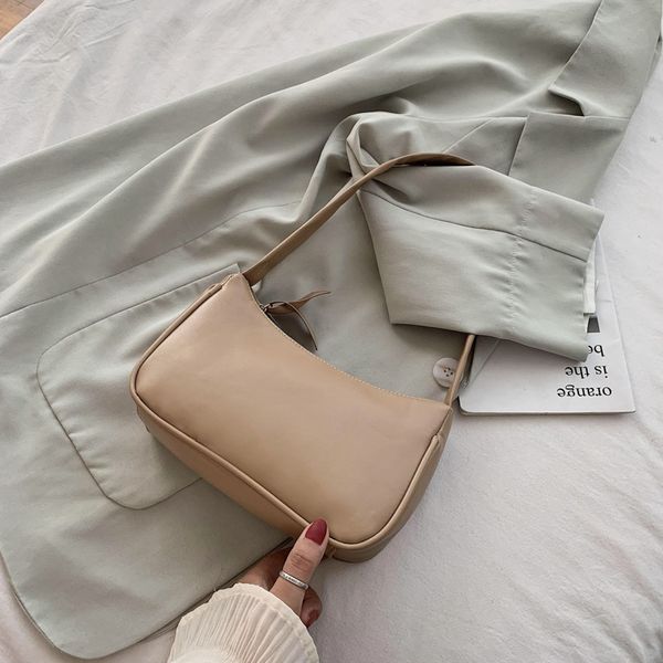 retro totes bags women trendy vintage baguette handbag female small subaxillary bags casual retro mini fashion shoulder bag
retro totes bags women trendy vintage baguette handbag female small subaxillary bags casual retro mini fashion shoulder bag