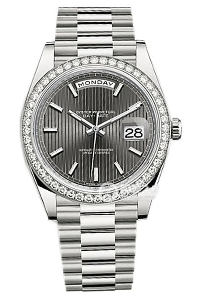 v4,m228349rbr,, week calendar series.40 mm in diameter.thickness 12 mm.equipped with 3255 automatic chain movement 904l steel, Slivery;brown
v4,m228349rbr,, week calendar series.40 mm in diameter.thickness 12 mm.equipped with 3255 automatic chain movement 904l steel, Slivery;brown