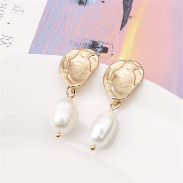 new gold color irregular white pearl drop earrings female geometric dangle statement earring for women party gifts sd, Silver
new gold color irregular white pearl drop earrings female geometric dangle statement earring for women party gifts sd, Silver