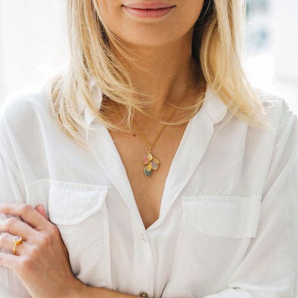 zhouyang necklace for women semi-precious stones leaf crystal pendant necklace light gold color family fashion jewelry kan117, Silver
zhouyang necklace for women semi-precious stones leaf crystal pendant necklace light gold color family fashion jewelry kan117, Silver